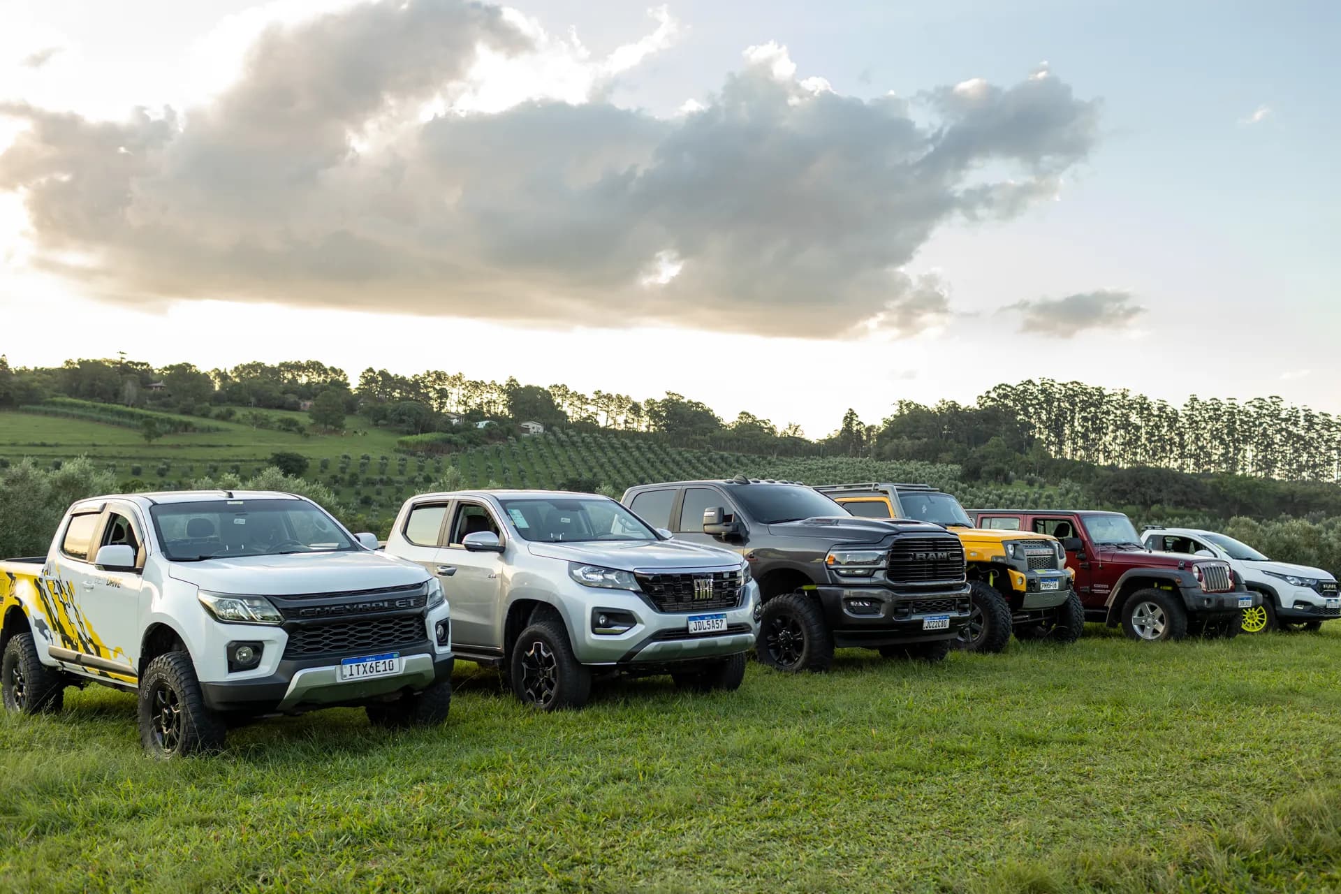 Frota de pickups da Bump equipadas para o Best Drive